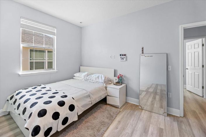 Image No.35-4 Bed Property for sale