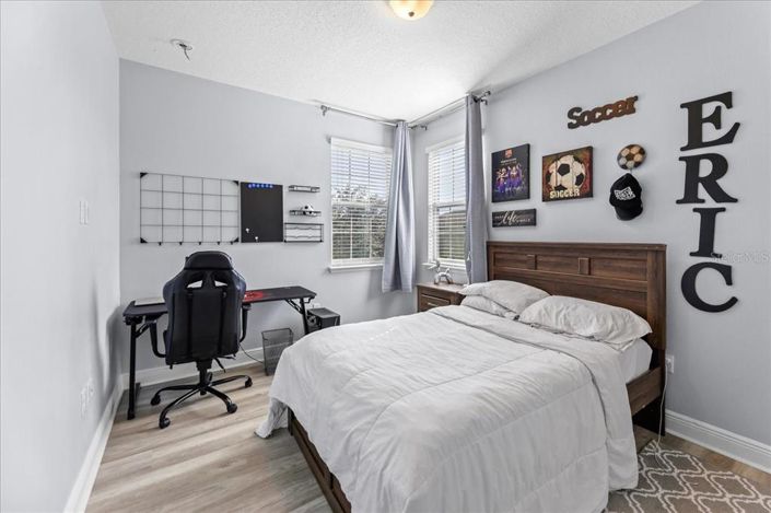 Image No.37-4 Bed Property for sale