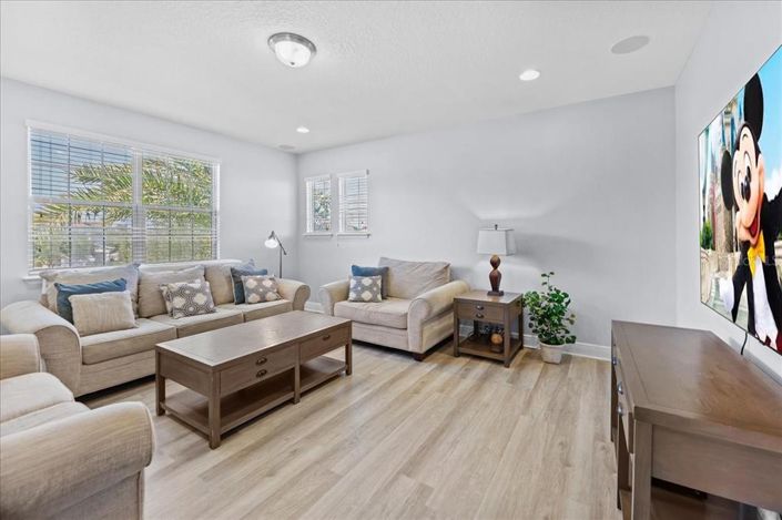 Image No.39-4 Bed Property for sale