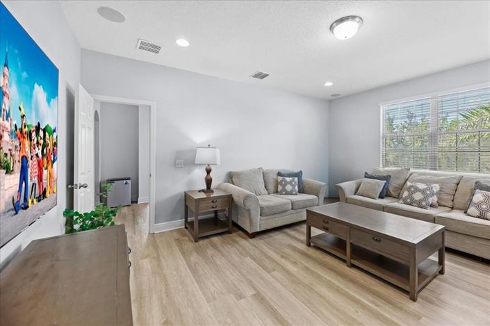 Image No.40-4 Bed Property for sale