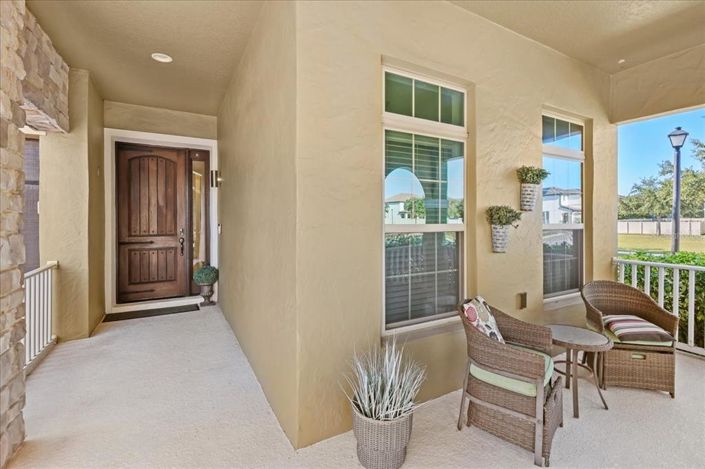 Image No.6-4 Bed Property for sale