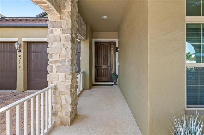 Image No.7-4 Bed Property for sale