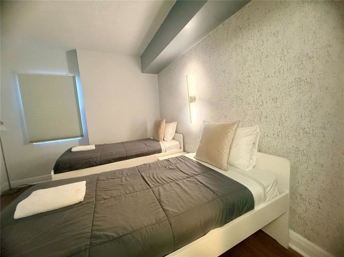 Image No.18-2 Bed Property for sale