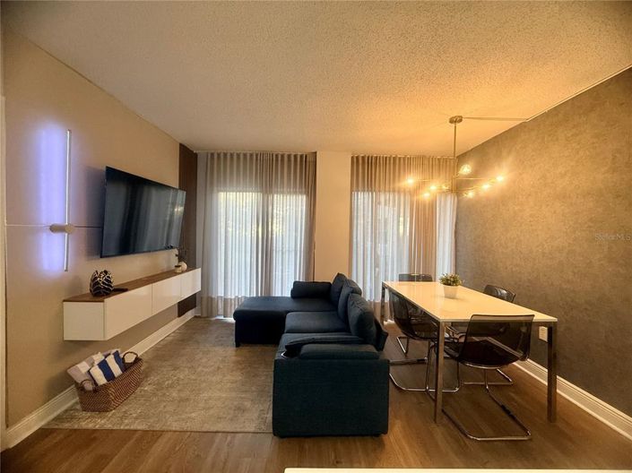 Image No.9-2 Bed Property for sale