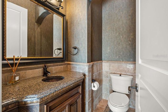 Image No.17-4 Bed Property for sale