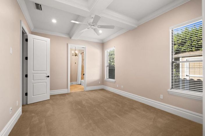 Image No.26-4 Bed Property for sale