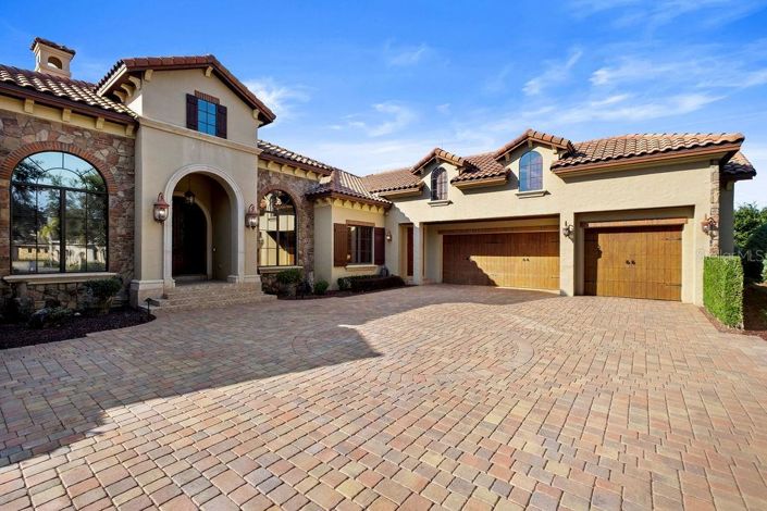 Image No.4-4 Bed Property for sale