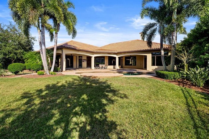 Image No.43-4 Bed Property for sale