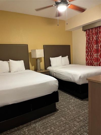 Image No.25-2 Bed Property for sale