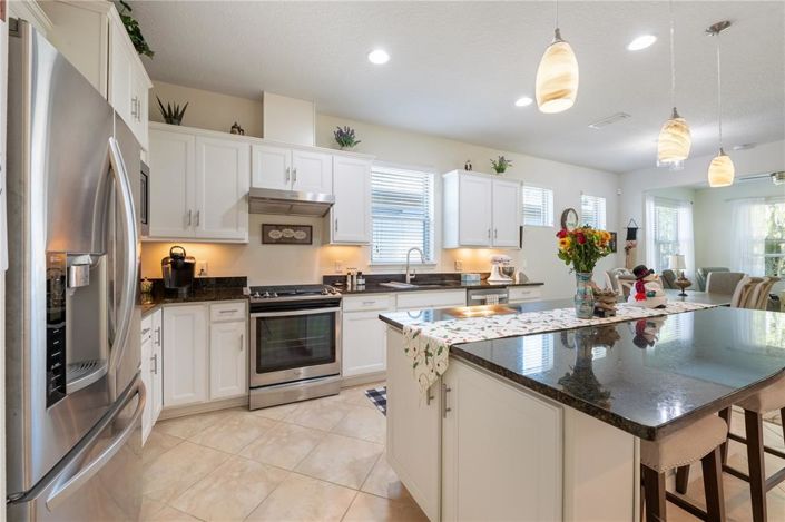 Image No.12-2 Bed Property for sale