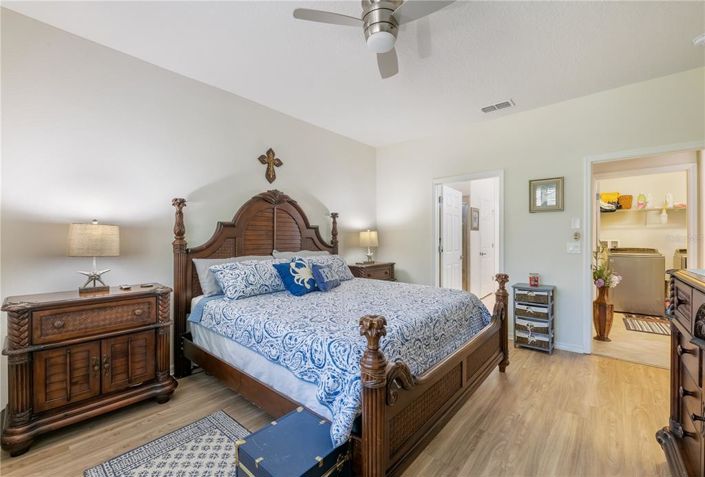 Image No.18-2 Bed Property for sale