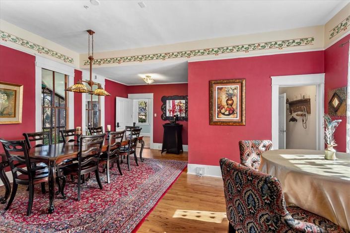 Image No.27-6 Bed Property for sale