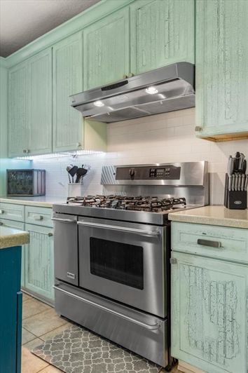 Image No.33-6 Bed Property for sale