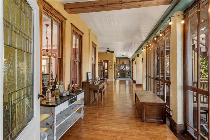 Image No.38-6 Bed Property for sale