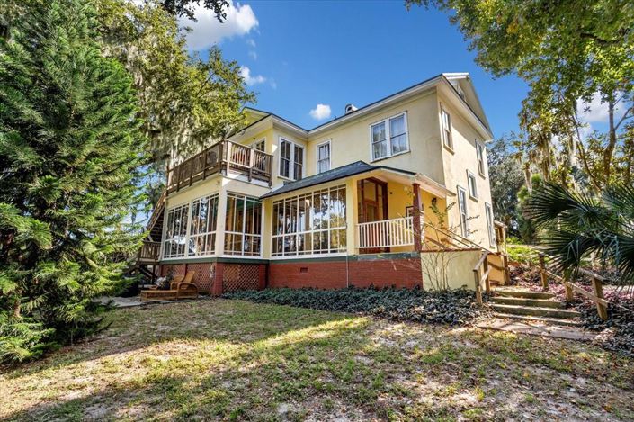 Image No.5-6 Bed Property for sale