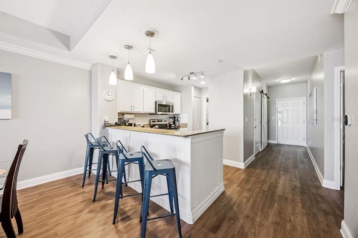 Image No.10-2 Bed Property for sale