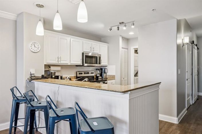 Image No.11-2 Bed Property for sale