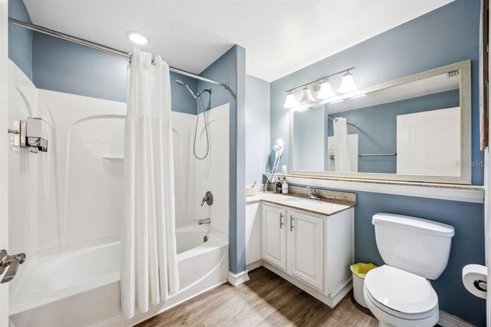 Image No.22-2 Bed Property for sale