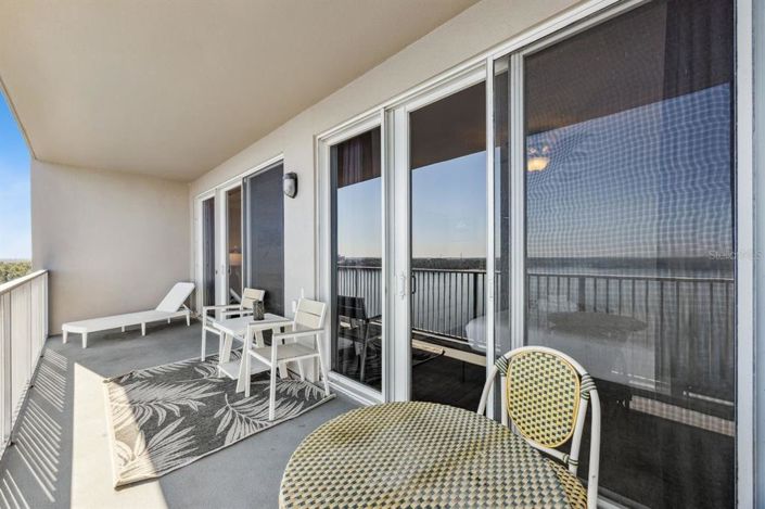 Image No.30-2 Bed Property for sale