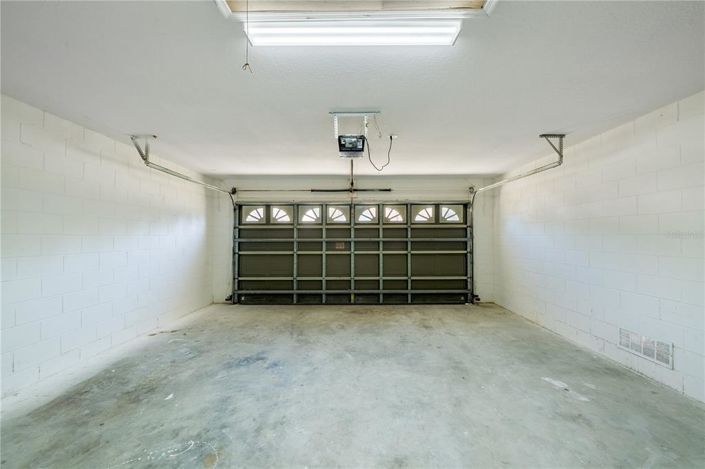 Image No.25-3 Bed Property for sale