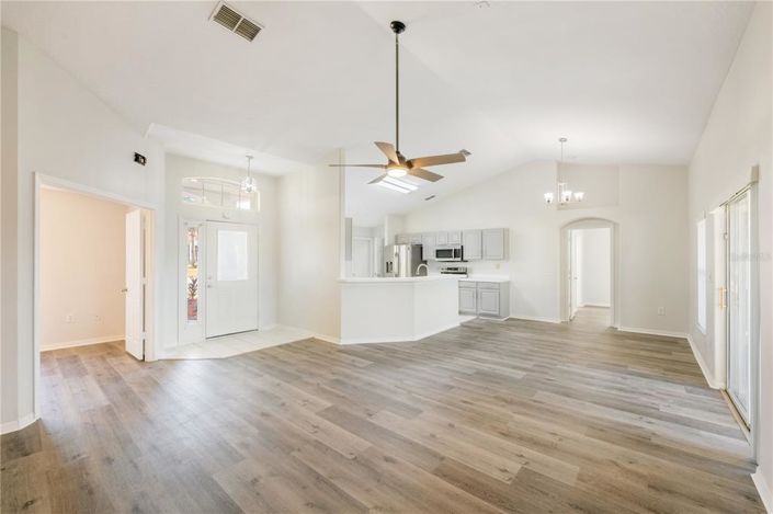 Image No.5-3 Bed Property for sale