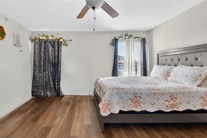 Image No.18-4 Bed Property for sale