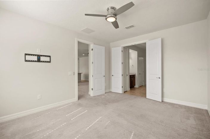 Image No.13-3 Bed Property for sale