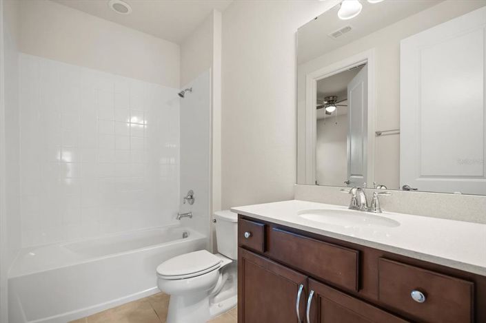 Image No.20-3 Bed Property for sale