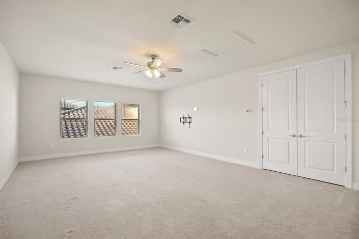 Image No.26-3 Bed Property for sale