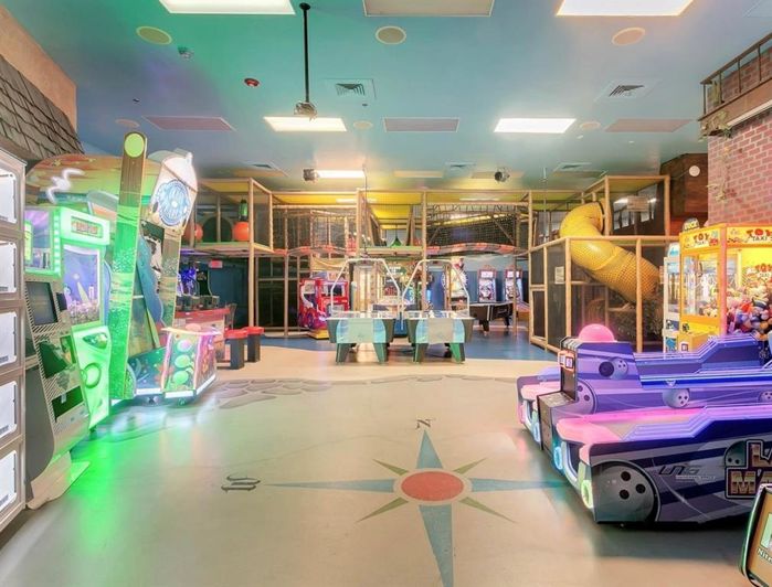 Image No.24-4 Bed Townhouse for sale