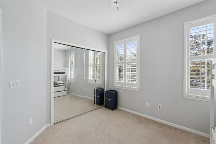 Image No.19-4 Bed Townhouse for sale