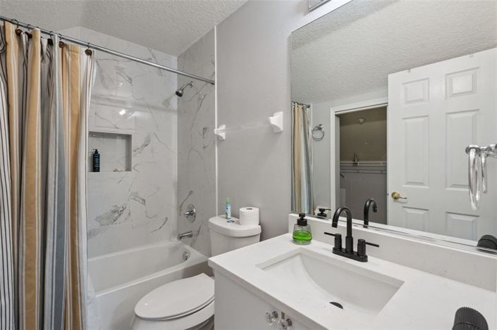 Image No.21-4 Bed Townhouse for sale