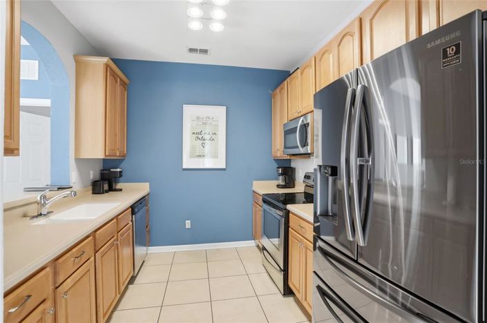 Image No.13-3 Bed Property for sale