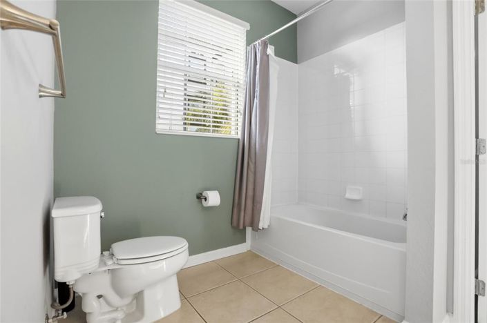 Image No.28-3 Bed Property for sale