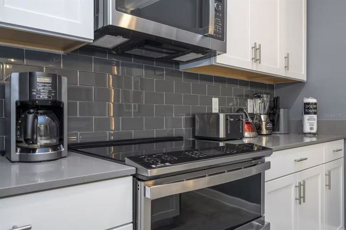 Image No.14-4 Bed Townhouse for sale