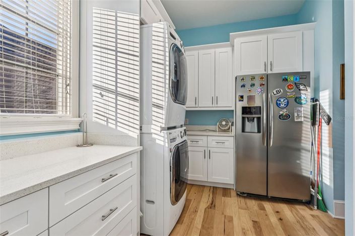 Image No.24-7 Bed Property for sale