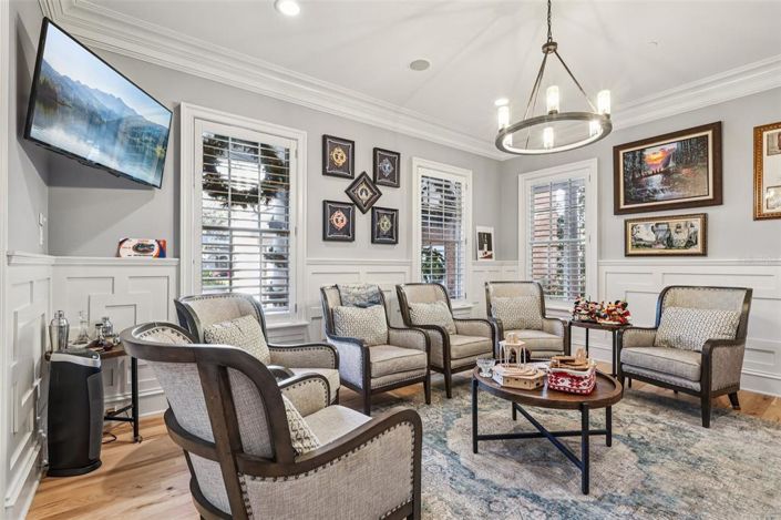 Image No.8-7 Bed Property for sale