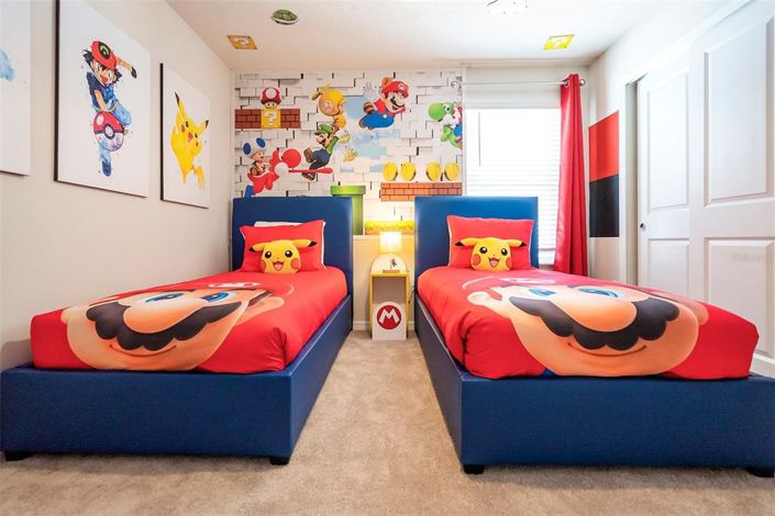 Image No.24-7 Bed Property for sale