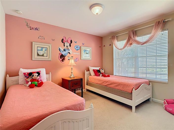 Image No.14-6 Bed Property for sale