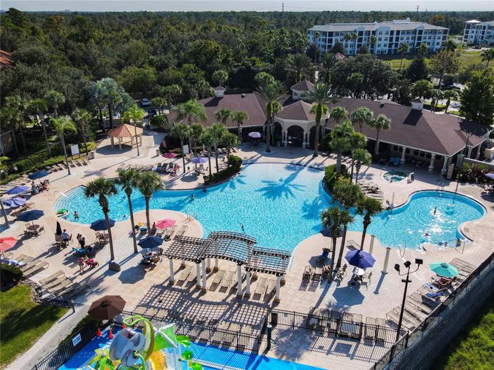 Image No.40-6 Bed Property for sale