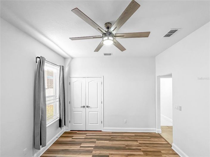 Image No.26-4 Bed Property for sale