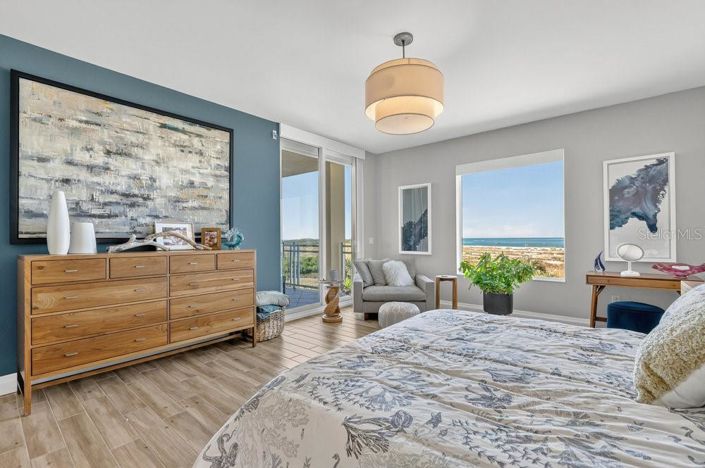 Image No.17-3 Bed Property for sale