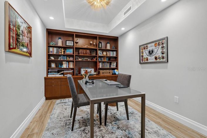 Image No.25-3 Bed Property for sale