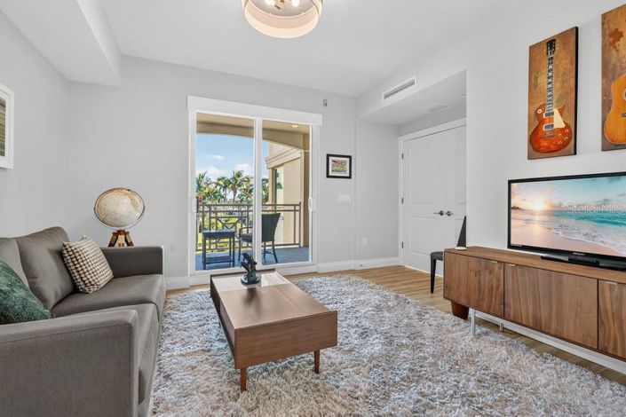 Image No.28-3 Bed Property for sale