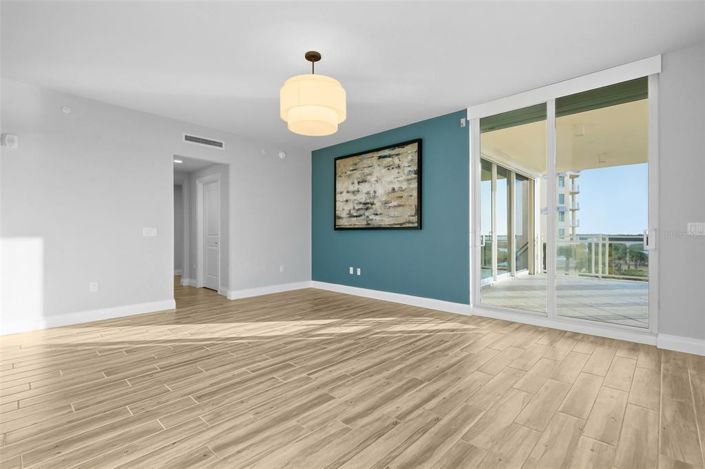 Image No.56-3 Bed Property for sale