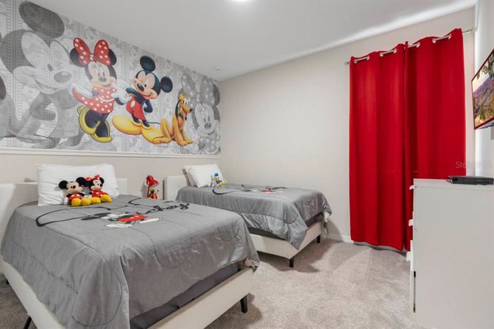 Image No.11-9 Bed Property for sale