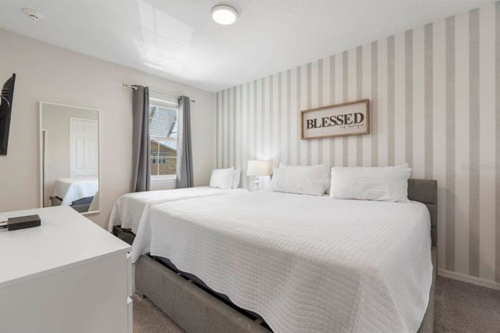 Image No.13-9 Bed Property for sale