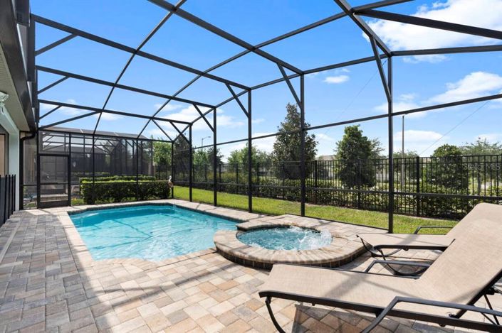 Image No.27-9 Bed Property for sale