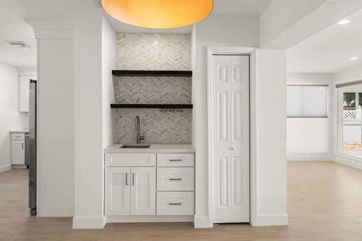 Image No.18-3 Bed Property for sale