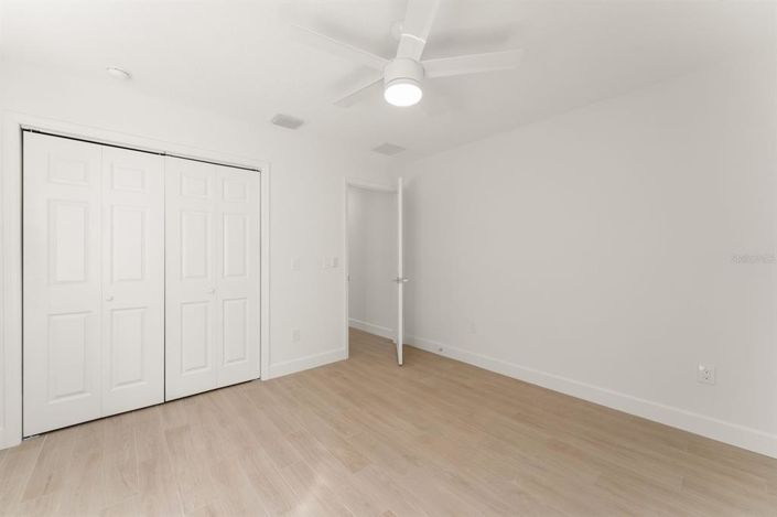 Image No.24-3 Bed Property for sale